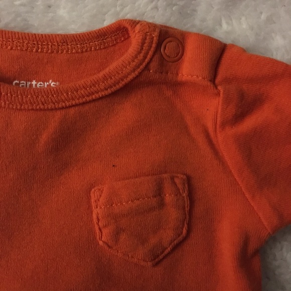 Two newborn outfits - Picture 4 of 4